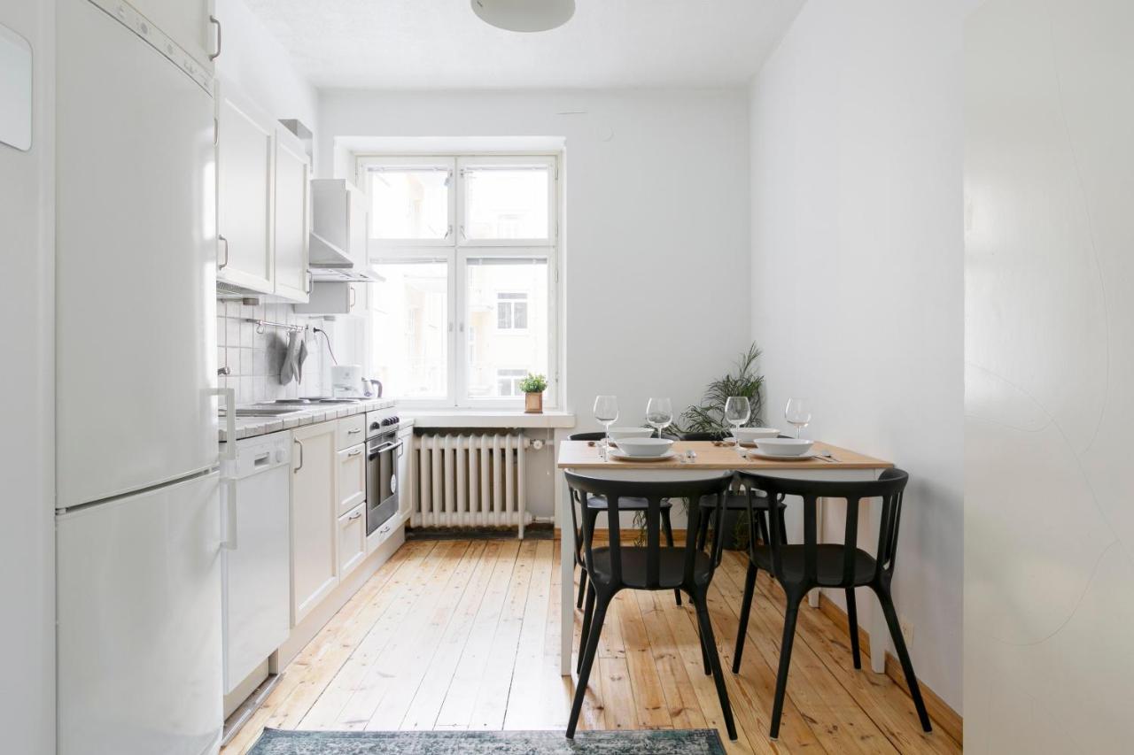 2Ndhomes Central & Spacious 85M2 Apartment In Yrjoenkatu Helsínquia Exterior foto